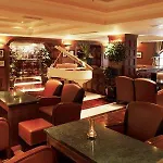 Ξενοδοχείο Plaza & 4*