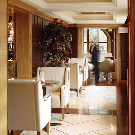 Hotel Killarney Plaza Hotel & Spa