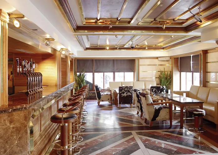 Plaza & Hotel Killarney