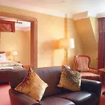 Plaza & Отель 4*