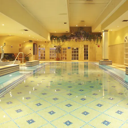 Hotel Plaza &