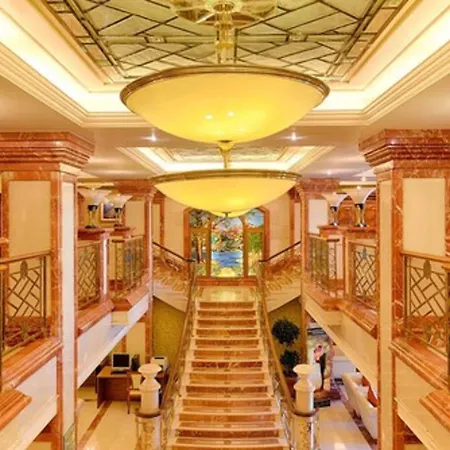 Hotel Plaza & 4*