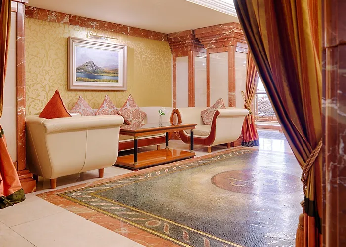 Plaza Hotel&spa Otel 4*